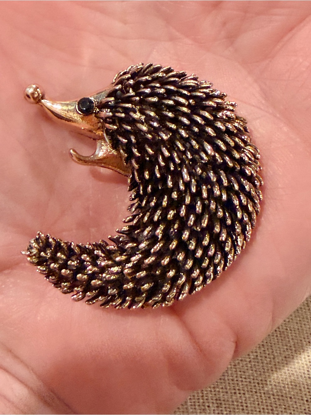 Gold Tone Curled Hedgehog Pin Brooch